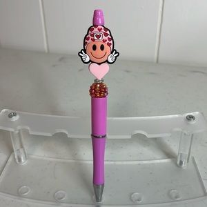 Smily Face Heart Hat Pen
